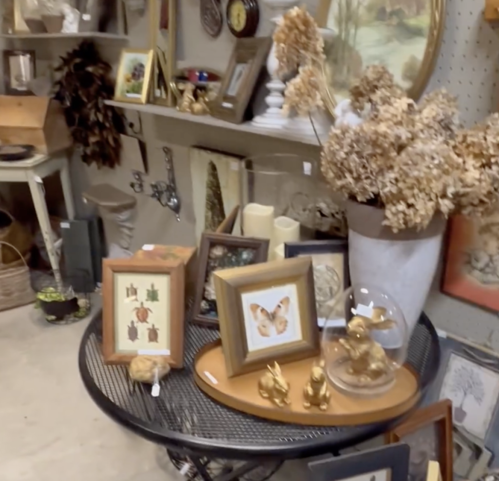 Gift items including small picture frames